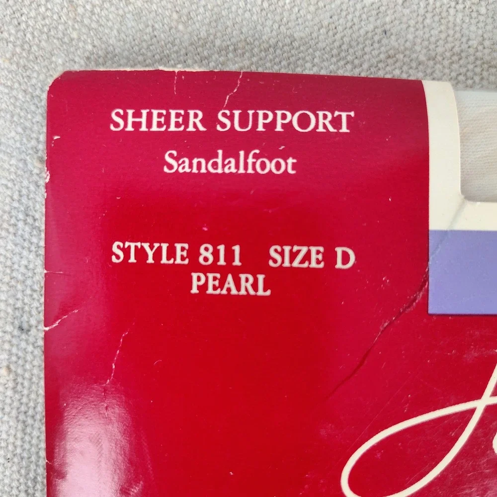 NWT Hanes Womens SZ D Alive Support Pantyhose Pearl Sheer Sandalfoot Vintage 80s